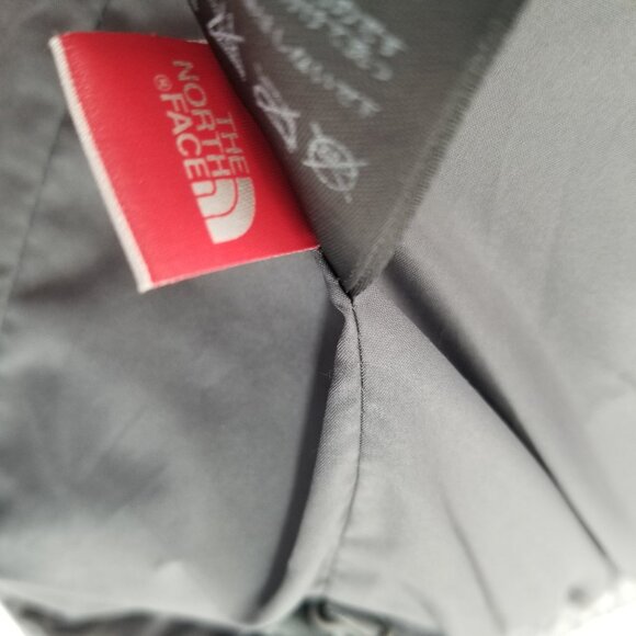 Women's The North Face TNF White Nuptse 550 Down White Puffer Vest Jacket Sz M - Picture 12 of 13